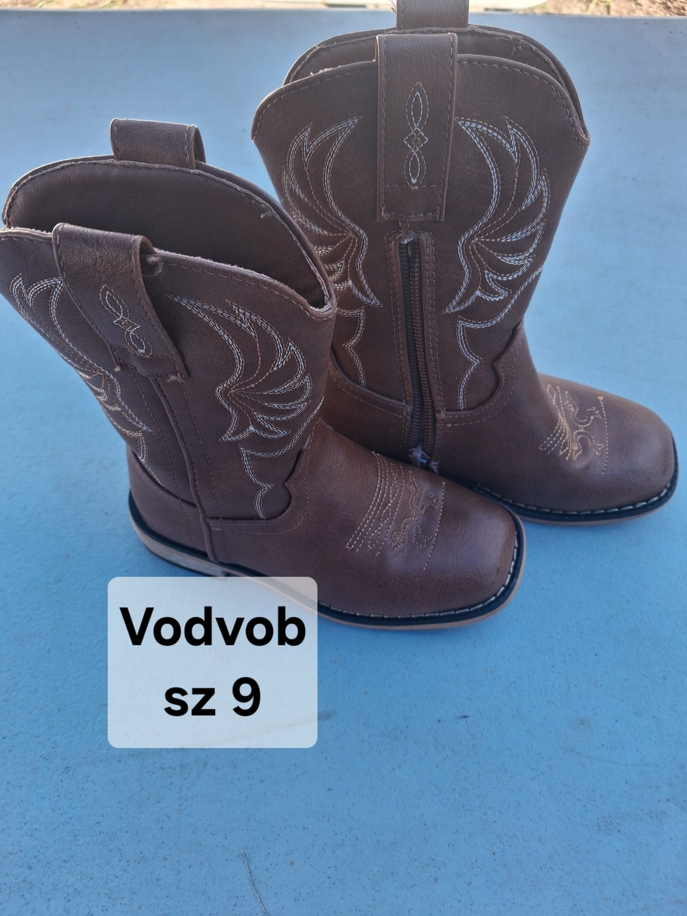Kids Brown Cowboy Boots - Size 9